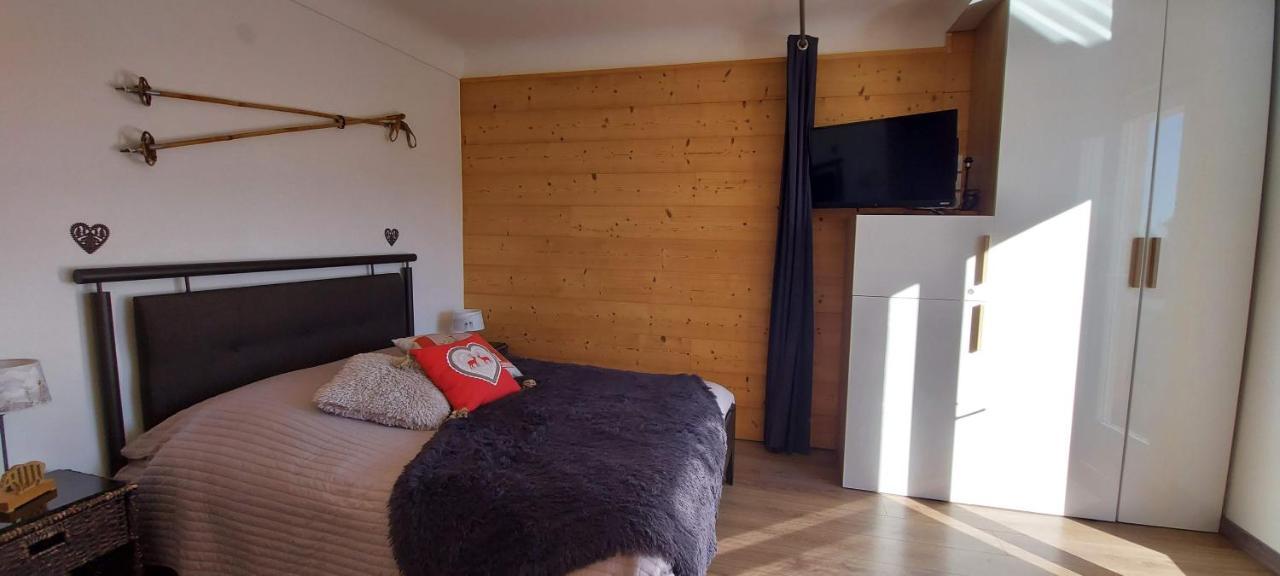 Residence Campredon - Decoration Typique - 25M2 De Terrasse Amenagee Plein Sud Avec Vue Panoramique - Internet - Jardin - Parking - Navette - Linge Et Menage En Options Payantes Font-Romeu-Odeillo-Via Luaran gambar